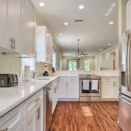 Lovely Mobile Retreat With Deck And Front Porch! Exterior photo